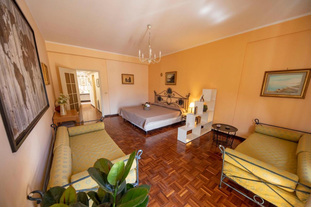 Fabiene Familyholidays Deluxe Plus Чефалу Экстерьер фото